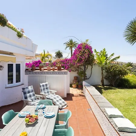 Home2book Amazing La Palmita